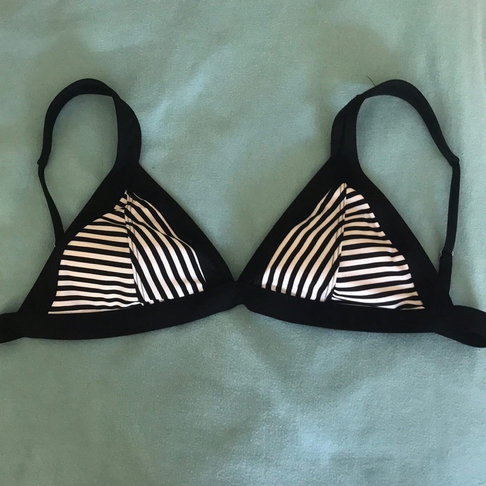 Athleta bikini top